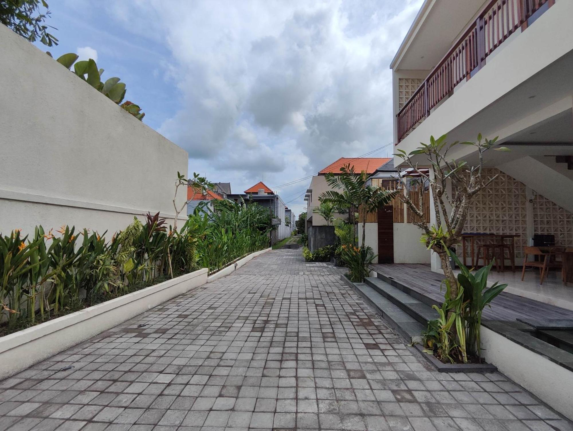 Villa Lovecho Canggu  Exterior photo